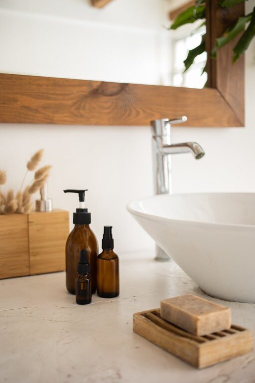 How to Create a Minimalist Bathroom Setup: Simple and Stylish Ideas